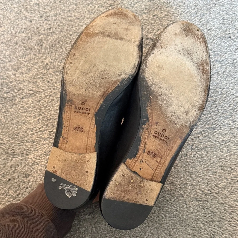 Gucci Black Leather Loafers with Gold Buckle - Picture 7 of 7